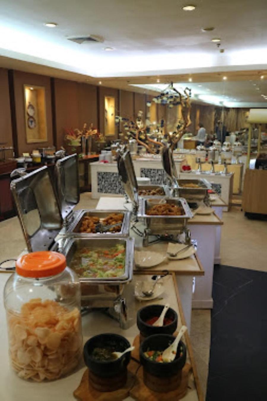 Grand Elite Hotel Pekanbaru Exterior photo